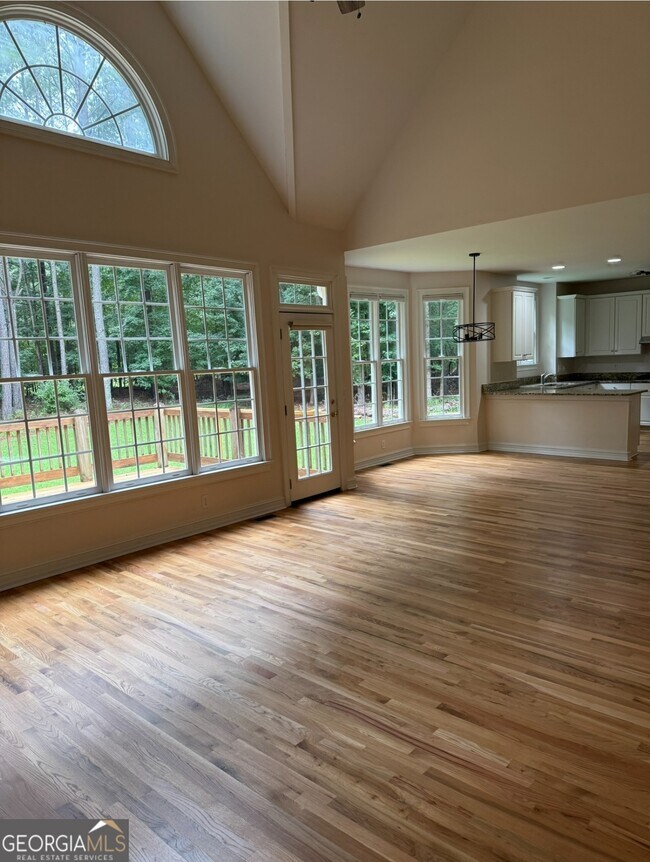 Building Photo - 1202 Loxley Cir