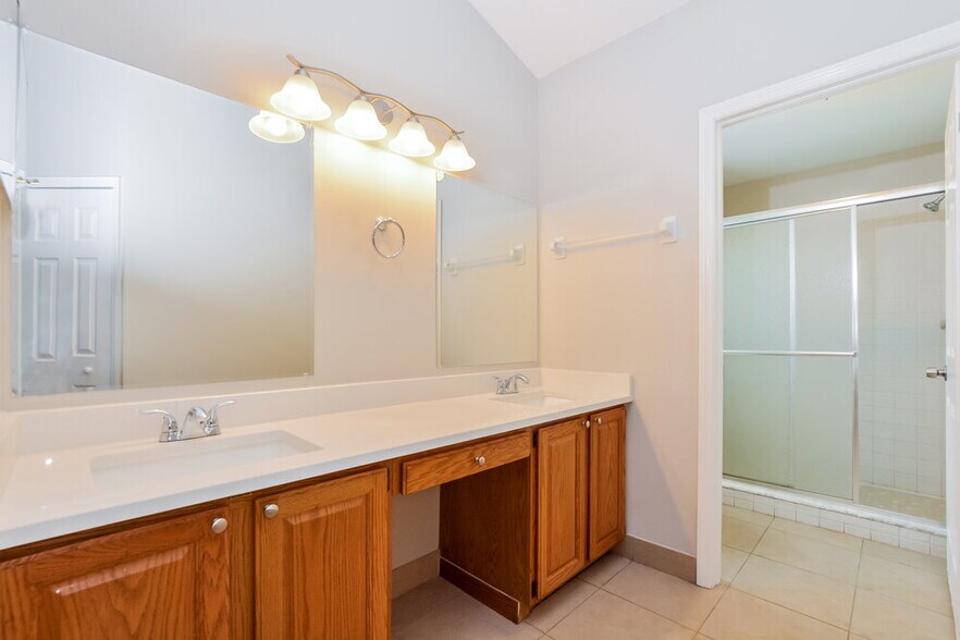 Building Photo - 14619 Eagles Crossing Dr