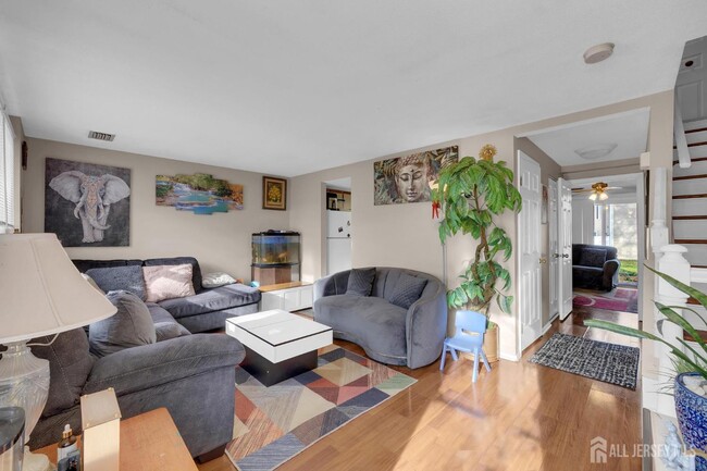 Building Photo - 89 Doe Ct