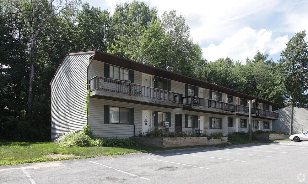 Primary Photo - Clifton Court Apartments