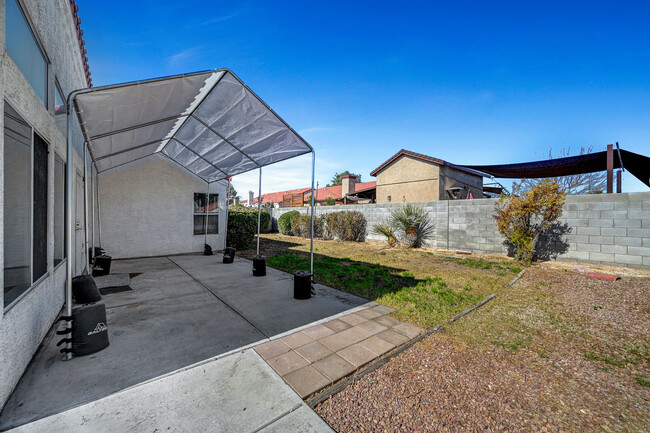 Backyard and patios space - 4104 Evora Circle