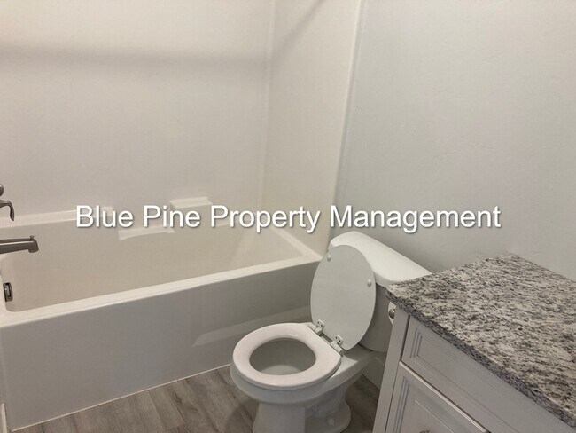 Building Photo - 170 Opal Ct