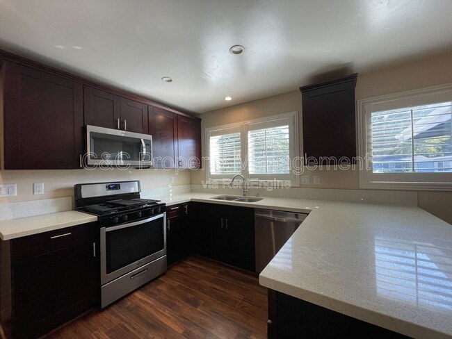 Building Photo - 4774 Mt Cresti Dr