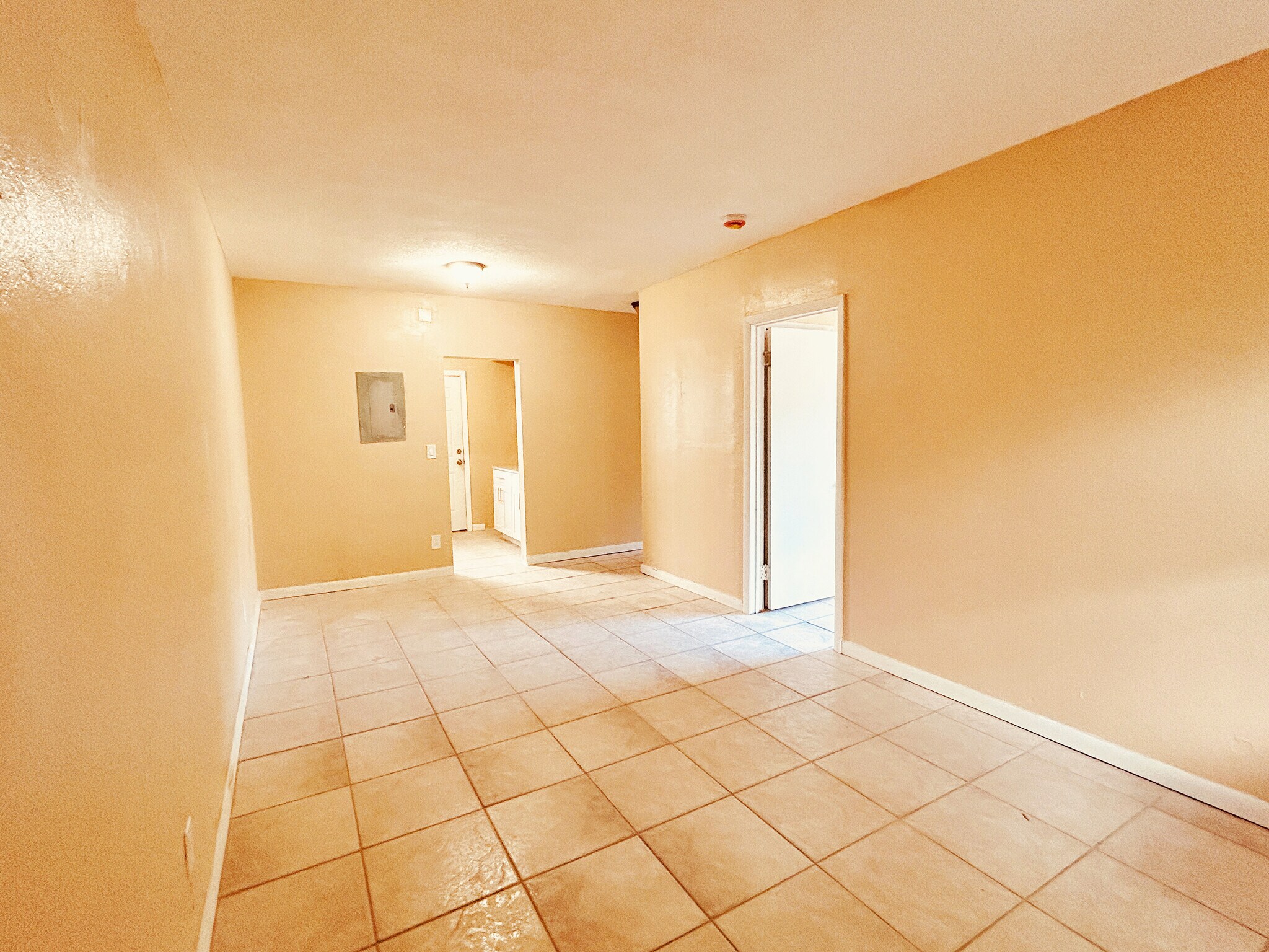 Building Photo - 7530 NE 3rd Ave