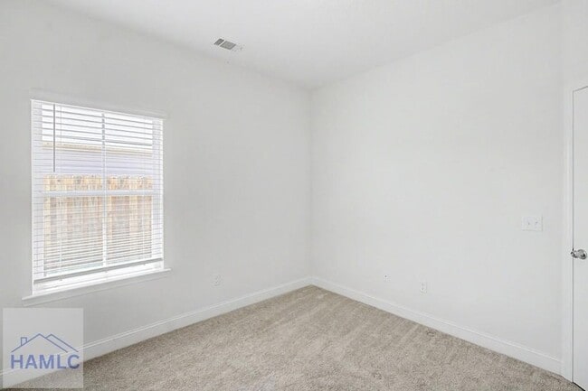 Building Photo - 364 Abode Ave