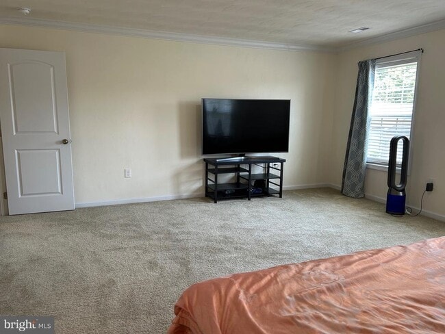 Building Photo - 8366 Leighburn Dr