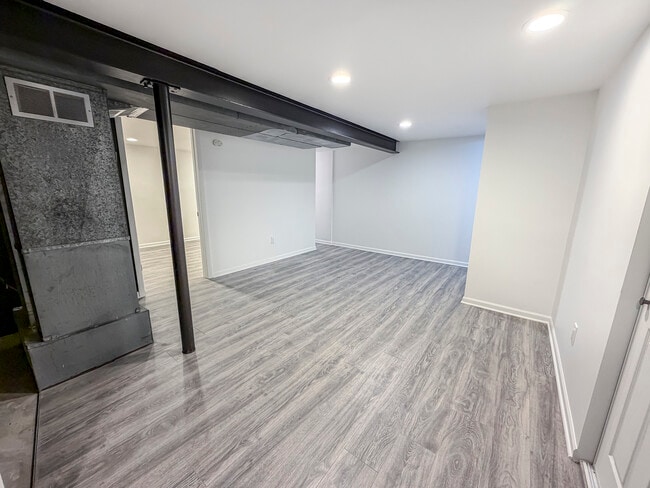 Building Photo - 213 Lafayette St