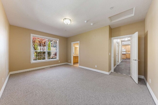 Building Photo - Beautiful Home in 55+ Community!