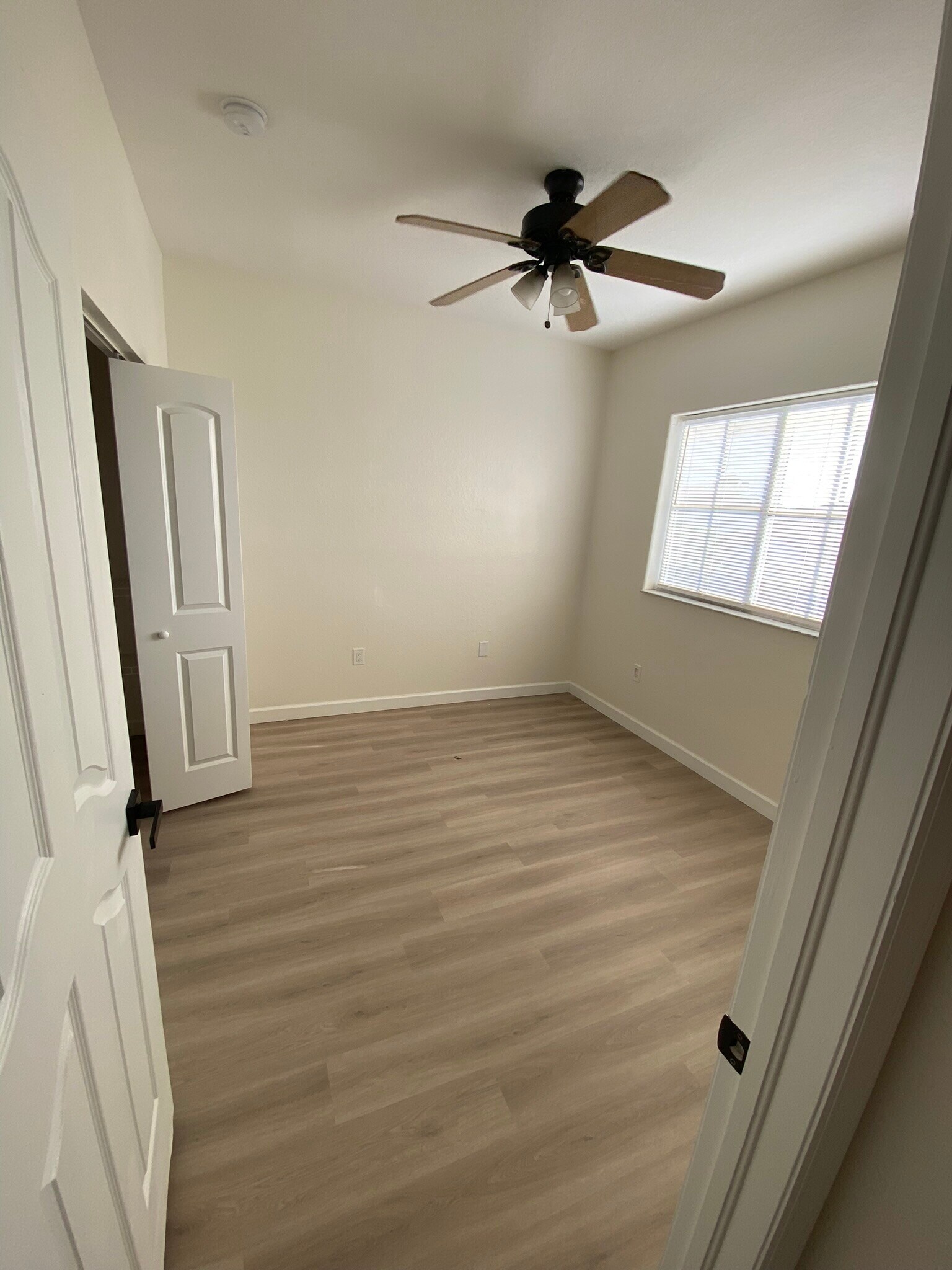 Building Photo - 2862 SW 145th Ave