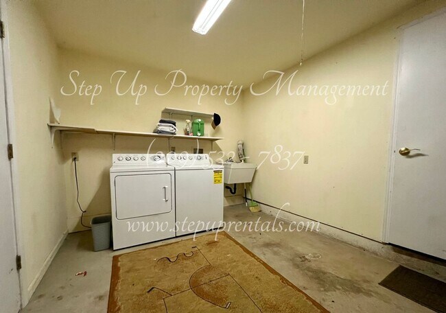 Building Photo - Spacious 4 Bed 2 Bath Home in Lovely Twain Harte Community!