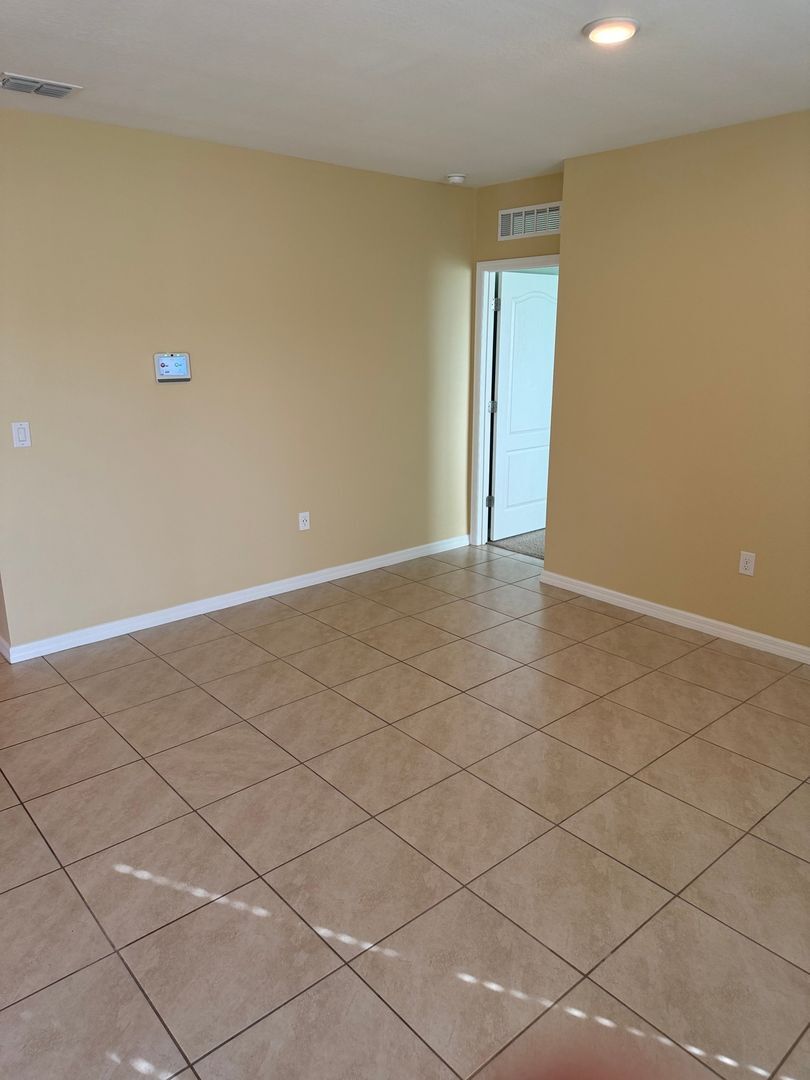 Building Photo - 4207 Looking Glass Pl