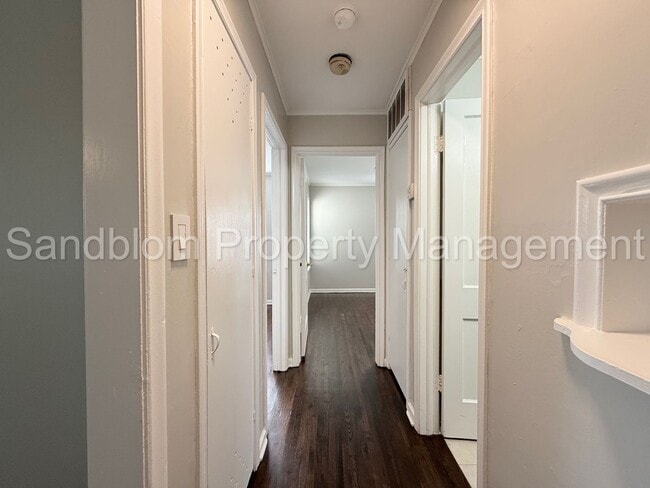 Building Photo - For Lease | Tulsa | $1100 Rent
