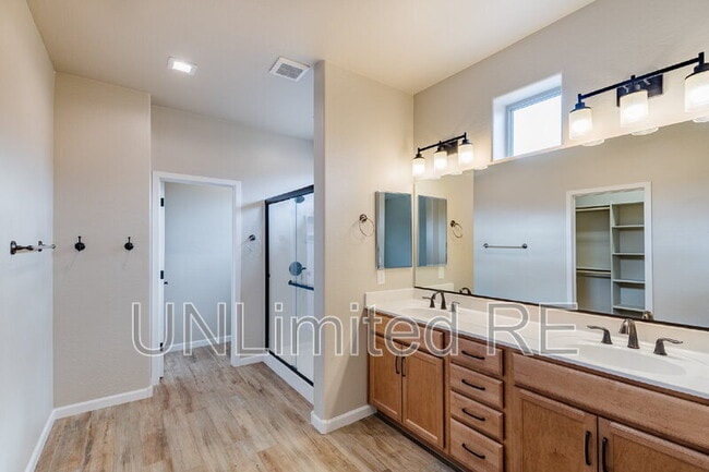 Building Photo - 308 Spirit Cir