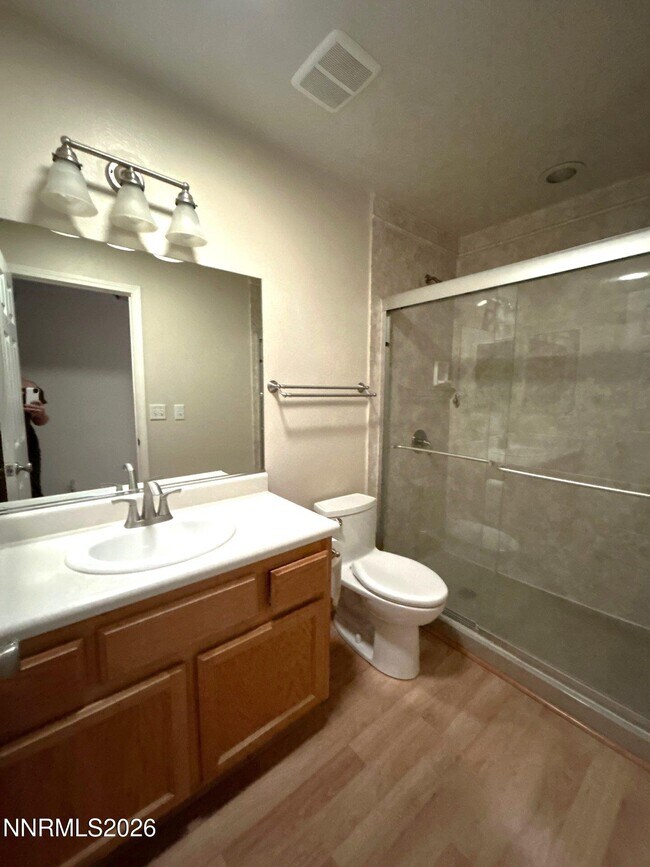 Building Photo - 559 Nader Wy