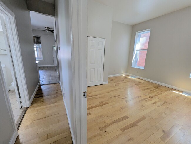 Building Photo - 2600 S Compton Ave