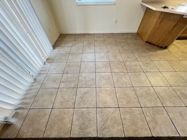 Building Photo - 1023 W 1360 S