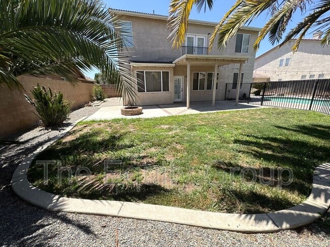 Building Photo - 938 W Encore Dr