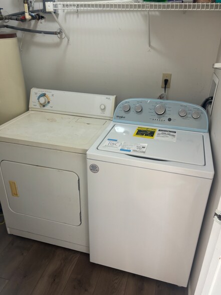 Building Photo - 732 Secret Harbor Ln