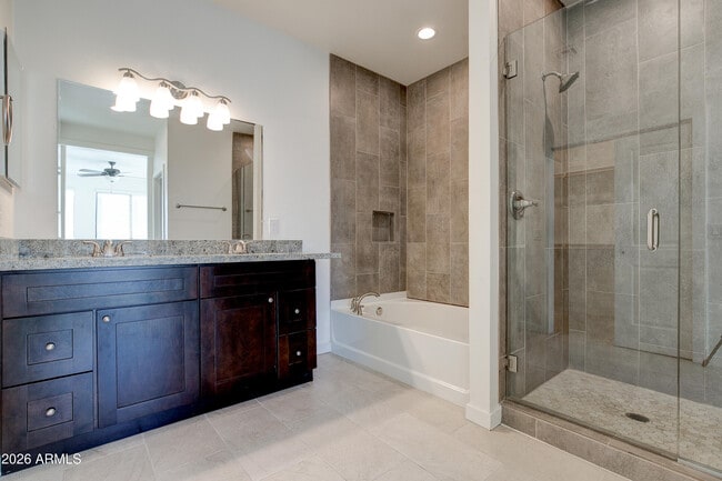 Building Photo - 16075 N 30th St