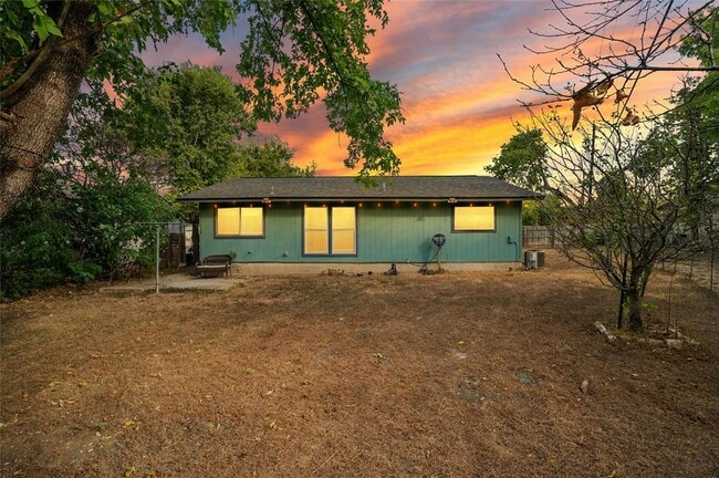 Building Photo - 2523 E Stassney Ln