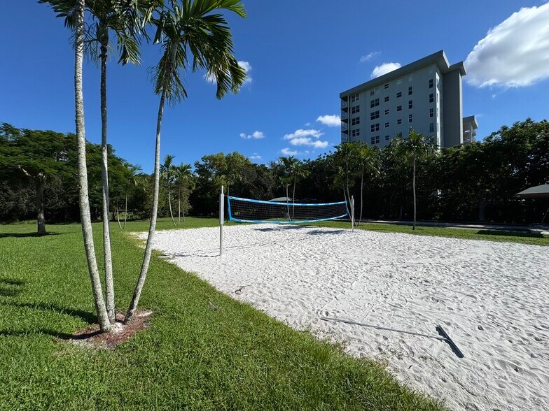 Sand Volleyball Courts - 933 Cypress Grove Dr