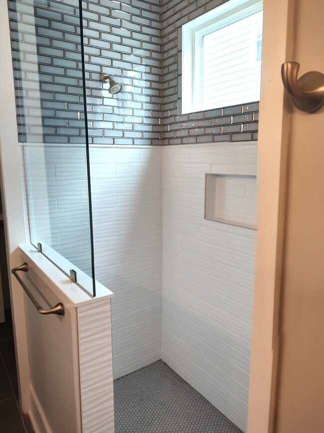 Building Photo - 4088 Biltmore Ave