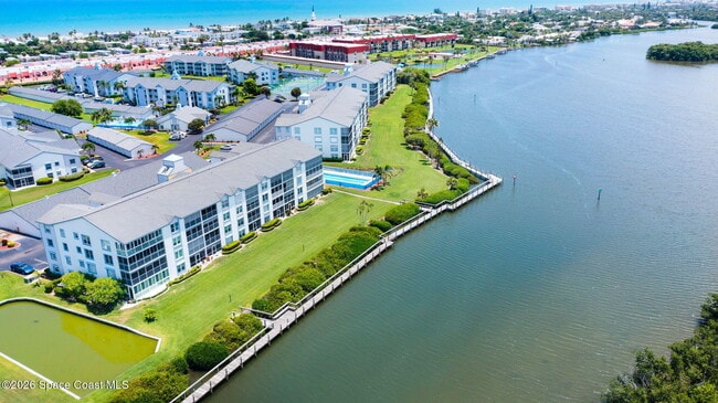 Building Photo - 630 S Brevard Ave