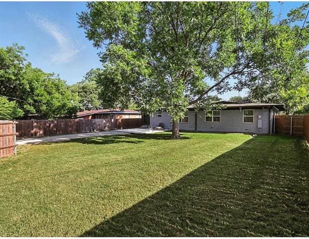 Building Photo - 3076 Walnut Hill Ln