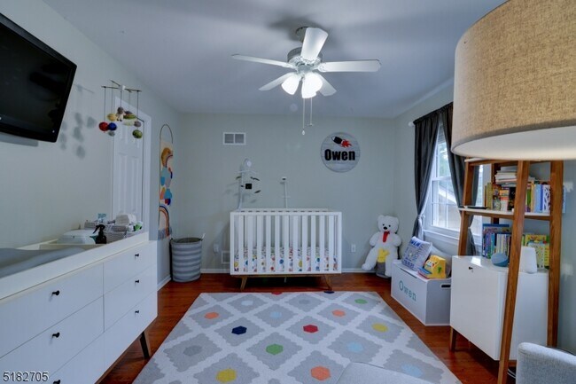 Building Photo - 78 Canterbury Rd