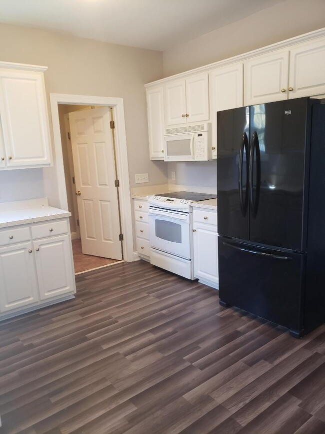 Building Photo - 5419 Magnolia Park Cir