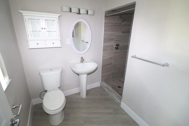 Building Photo - 323 Spanish River Blvd