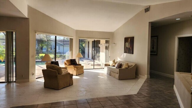 Building Photo - 14955 Horseshoe Trce