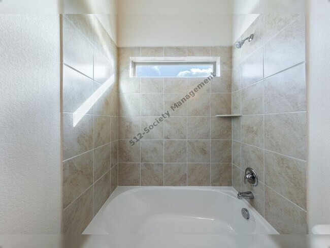 Building Photo - 320 Coral Gate Trail