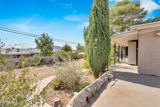 Building Photo - 4200 Wallington Dr