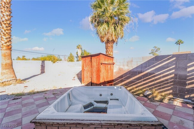 Building Photo - 4790 Fuentes Way