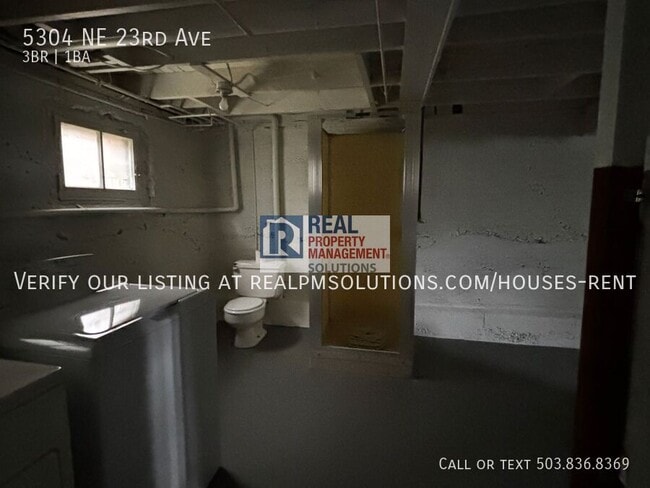 Building Photo - 5304 NE 23rd Ave