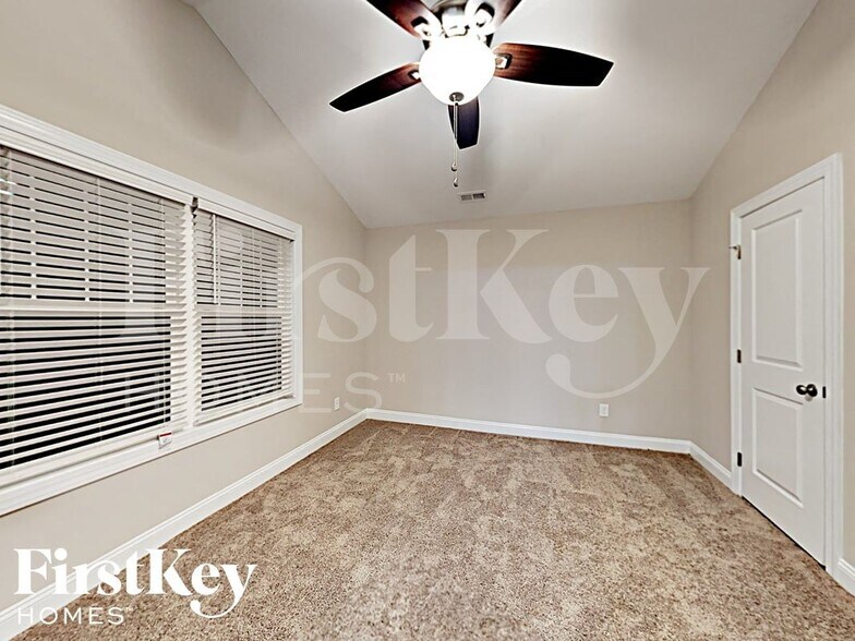 Building Photo - 5775 Sumter Ave