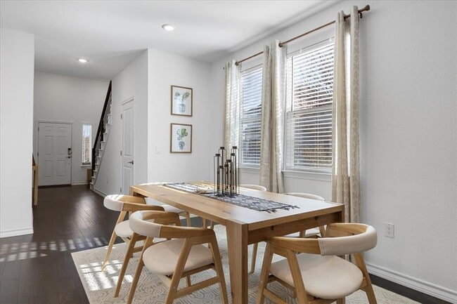 Building Photo - 5200 Jason Dr