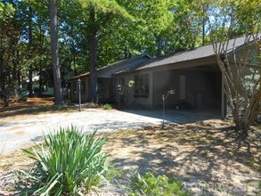 Building Photo - 16161 Tana Tea Cir