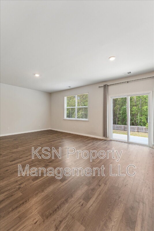 Building Photo - 238 Sage Fld Dr