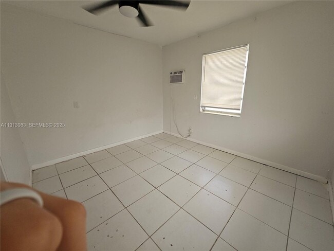 Building Photo - 1727 Fletcher St