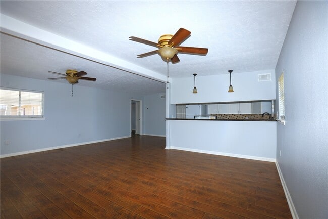 Building Photo - 24 Kingfish Ln