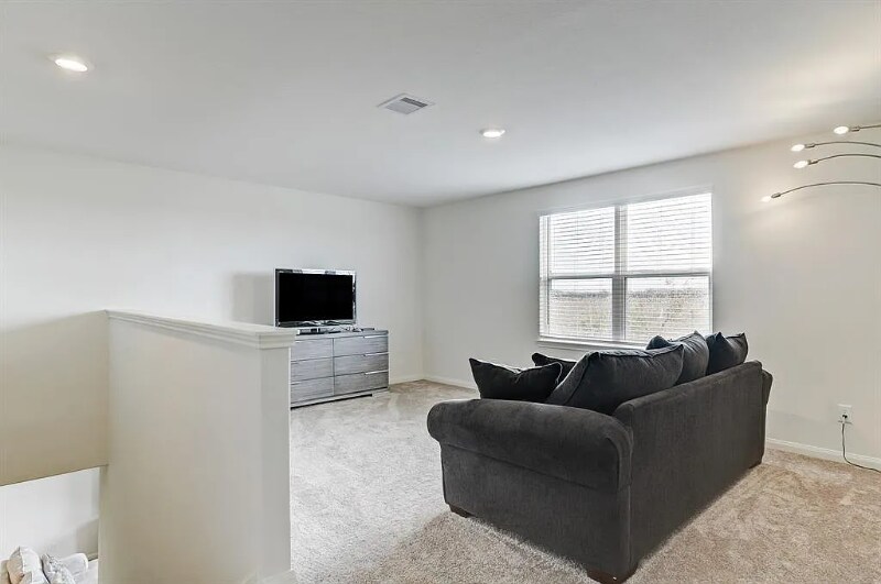 Building Photo - 8018 Vacek Meadows Loop