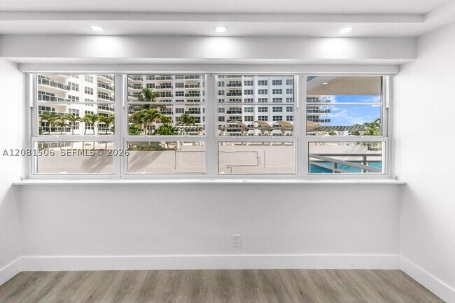 Building Photo - 3430 Galt Ocean Dr