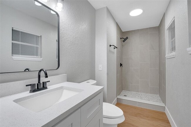 Building Photo - 2328 Dae Ct