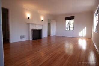 Building Photo - 7101-7111 1/2 Hillside Ave