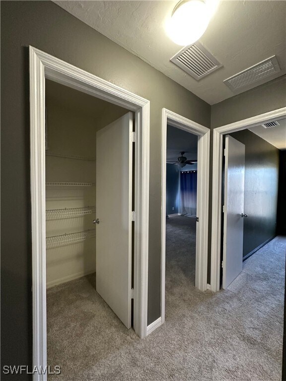 Building Photo - 8100 Allamanda Ct