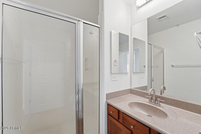 Building Photo - 5450 E Deer Valley Dr