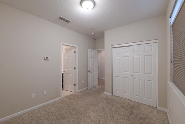 Building Photo - Modern Napa Condo in the Heart of Napa