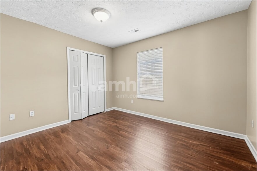 Building Photo - 6100 Glenmay Dr